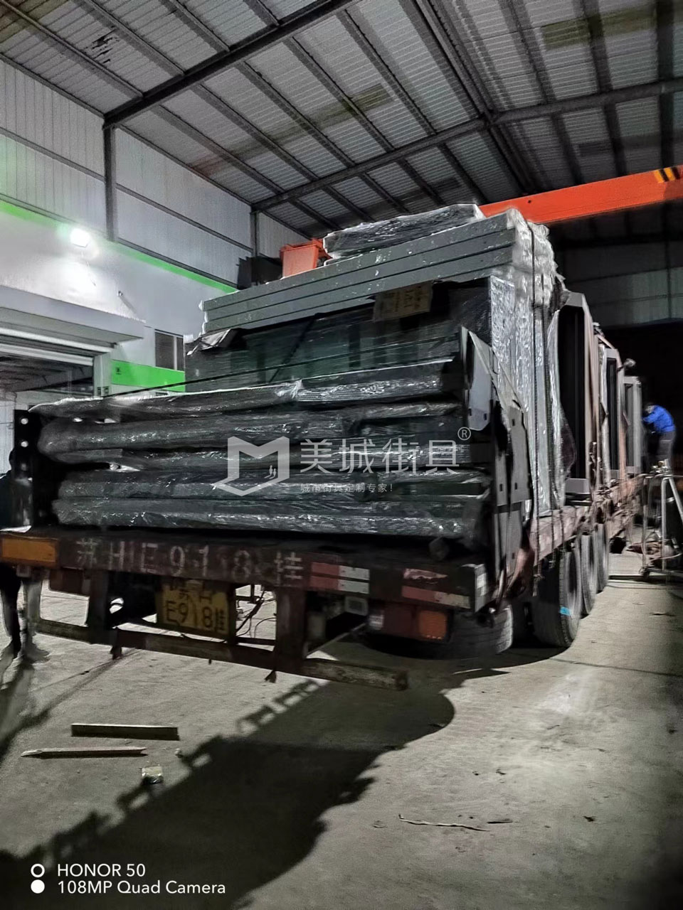 2022.10.18美城街具供應(yīng)臺(tái)州第三、四車候車亭發(fā)貨記錄