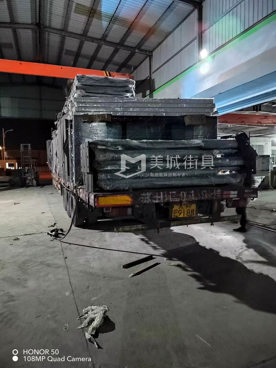 2022.10.18美城街具供應(yīng)臺(tái)州第三、四車候車亭發(fā)貨記錄